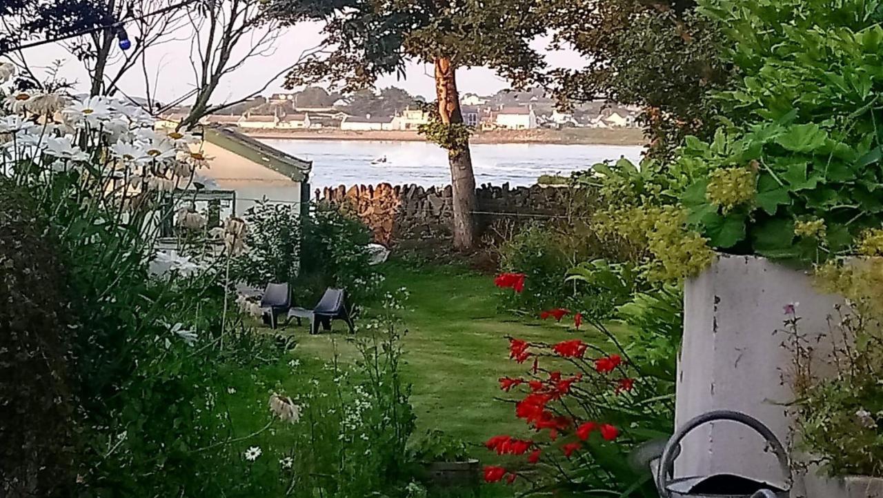 Unique Townhouse With Large Garden Down To The Sea Villa Killough Exterior foto